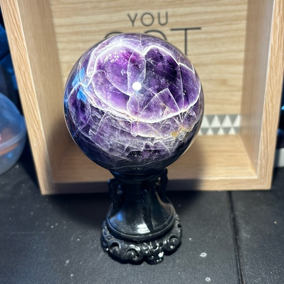 Chevron Amethyst sphere w/ Stand (CAS2) - Picture 1 of 2